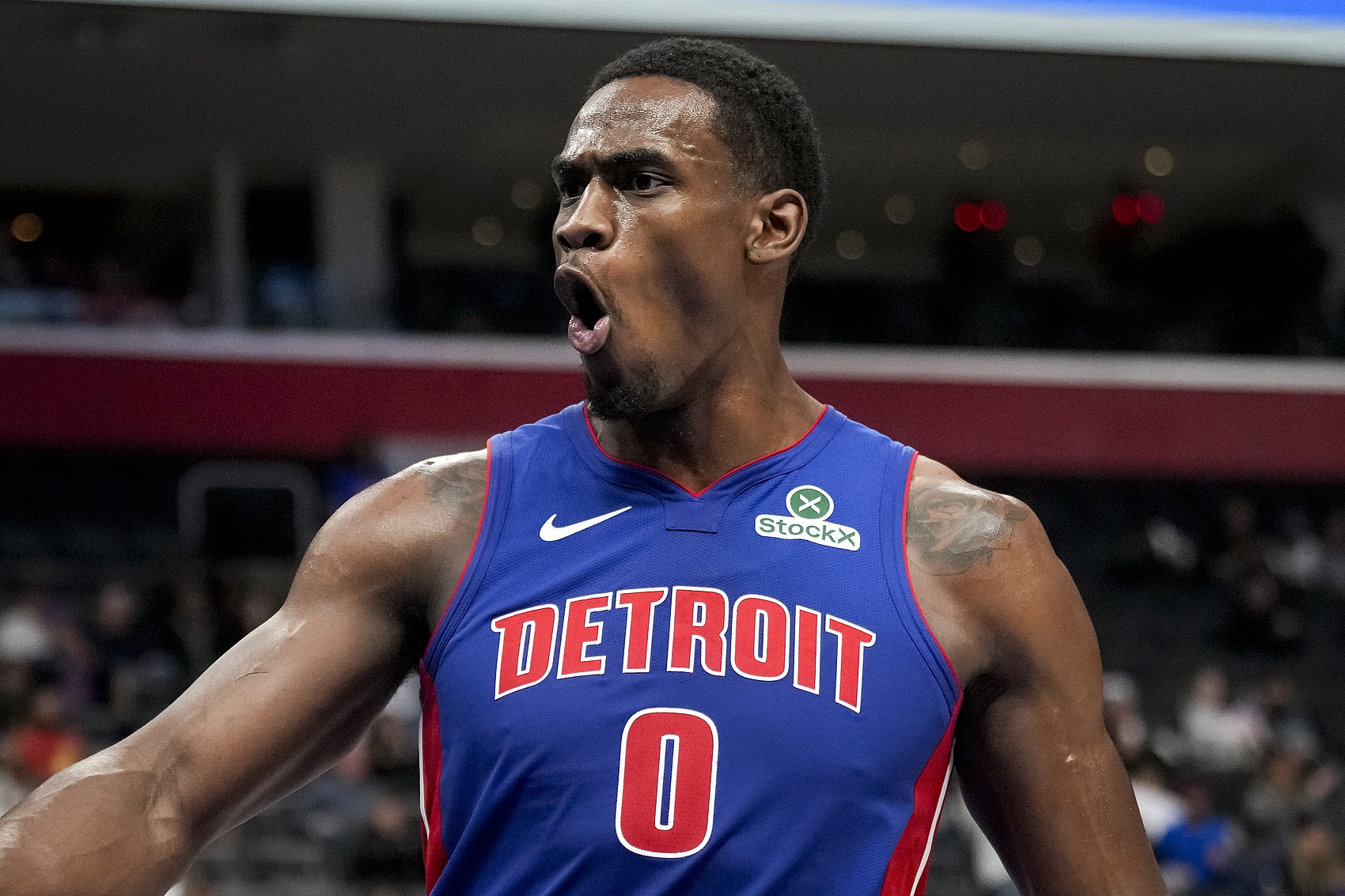 6蓋帽創(chuàng)生涯新高！杜倫7中6得18分11板2助2斷 正負(fù)值+29最高