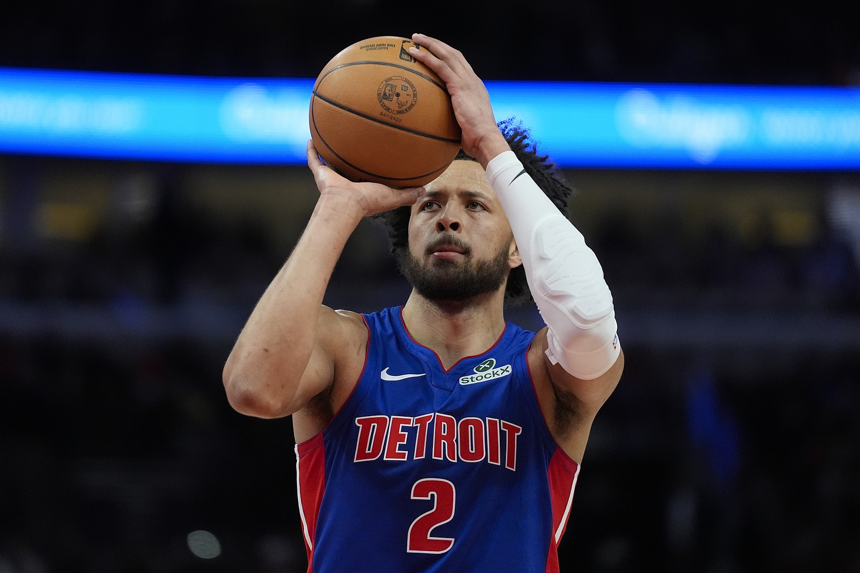 急需調(diào)整！CC首節(jié)8投僅2中 得到4分2助攻2失誤正負(fù)值-10