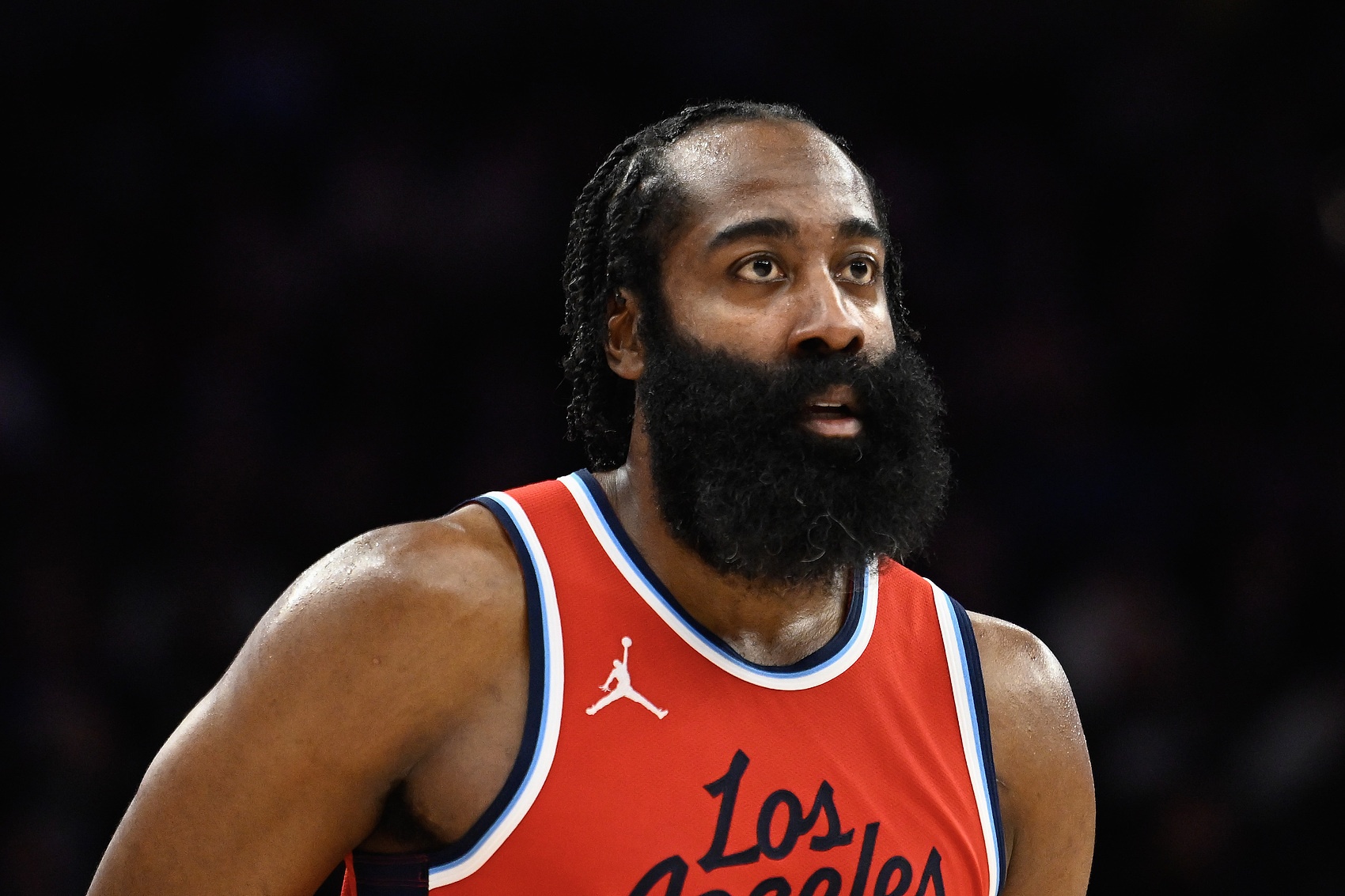 獨(dú)挑大梁！哈登半場11中6拿到22分4板8助 罰球7中6