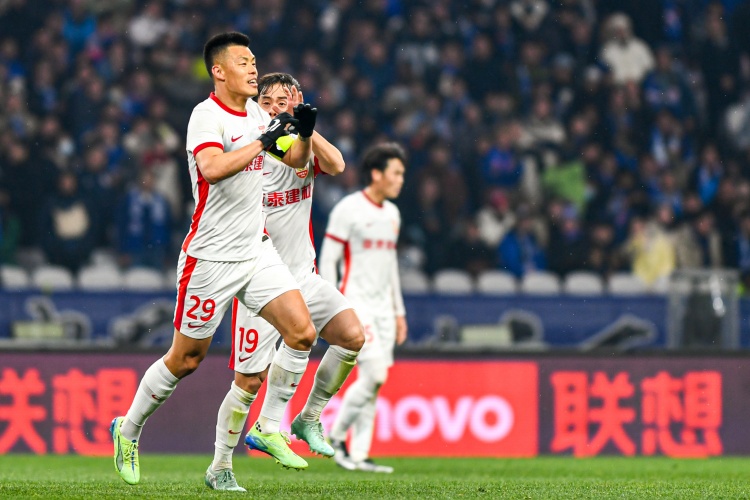 足球報(bào)：對(duì)大連英博、武漢三鎮(zhèn)，對(duì)亞泰來說是重要的搶分大戰(zhàn)