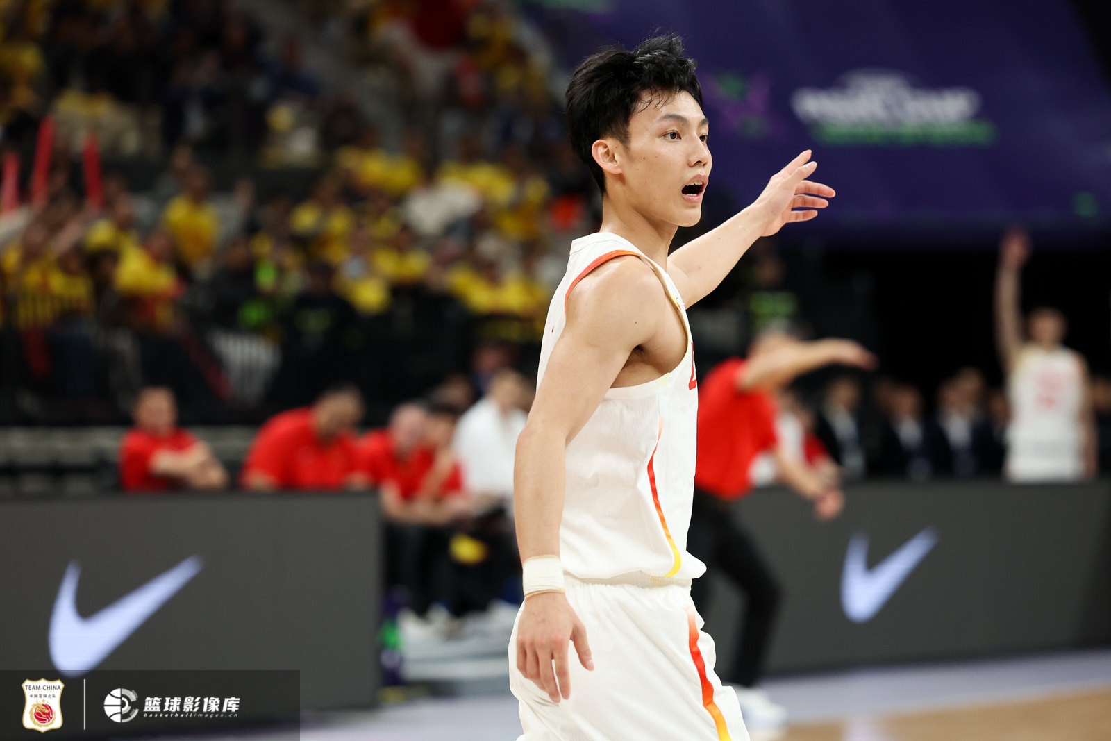 首發(fā)出戰(zhàn)不在狀態(tài)！徐杰全場(chǎng)3中0沒(méi)得分 拿到3板1助2斷另2失誤