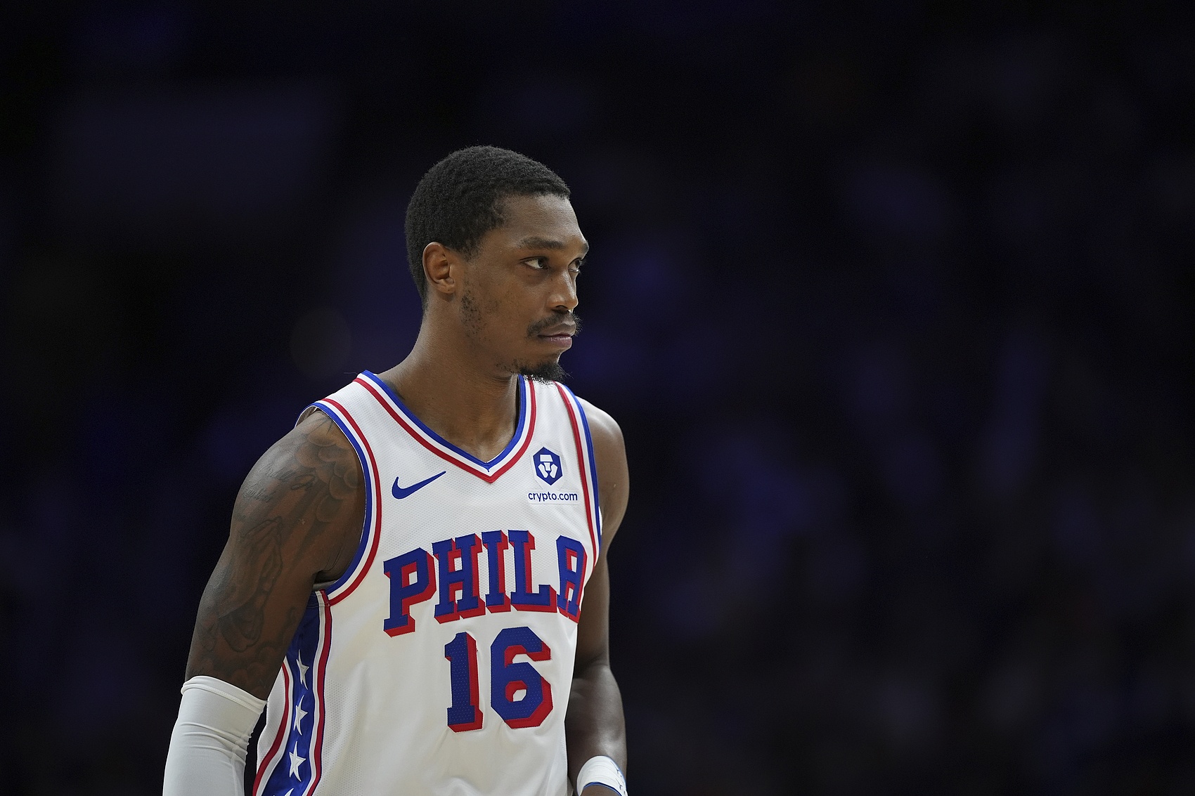 搶下11個(gè)籃板！朗尼-沃克：就是要保持侵略性 努力去影響比賽