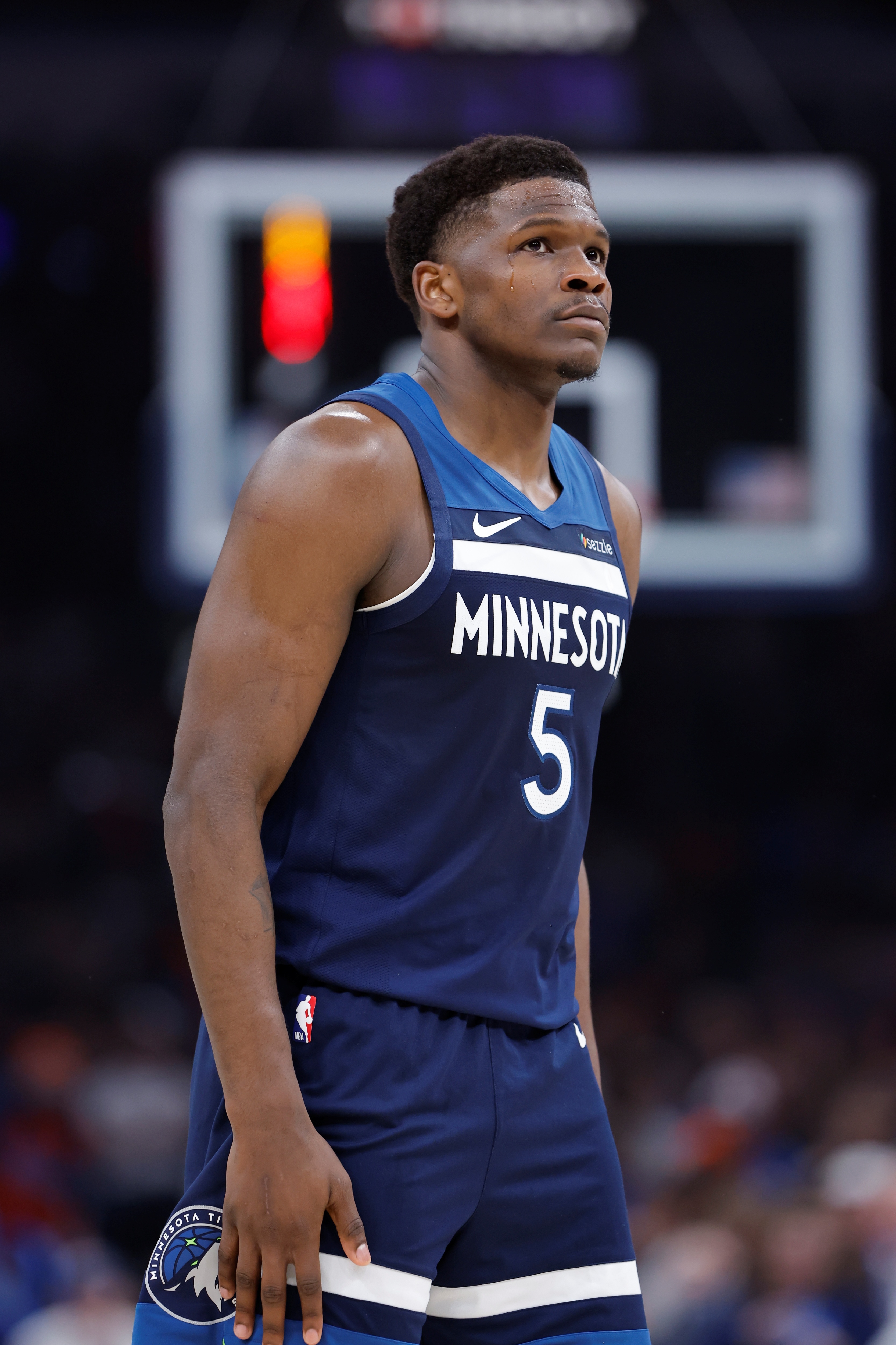 媒體人：愛德華茲今天出手選擇簡(jiǎn)直糟糕 教練問題真的不小