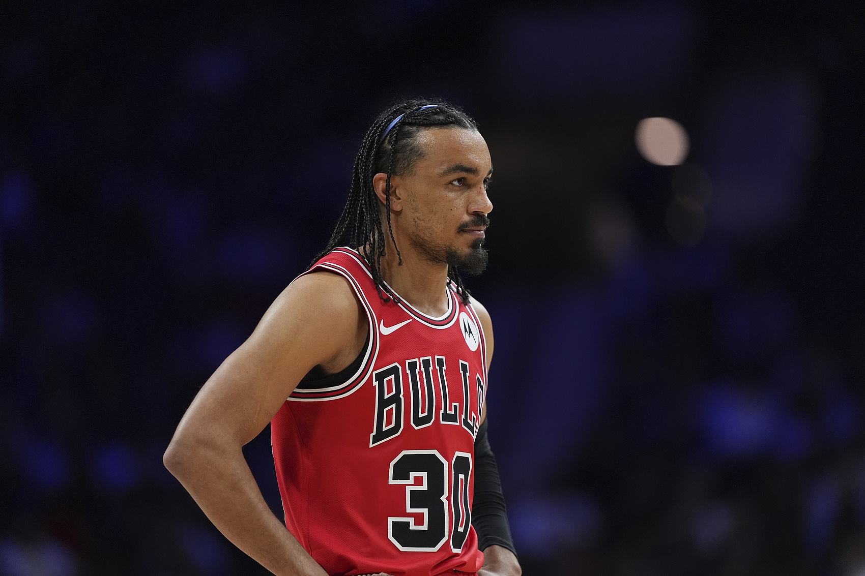 手是真硬??！特雷-瓊斯13中8得19分2板6助 三分球2投全中