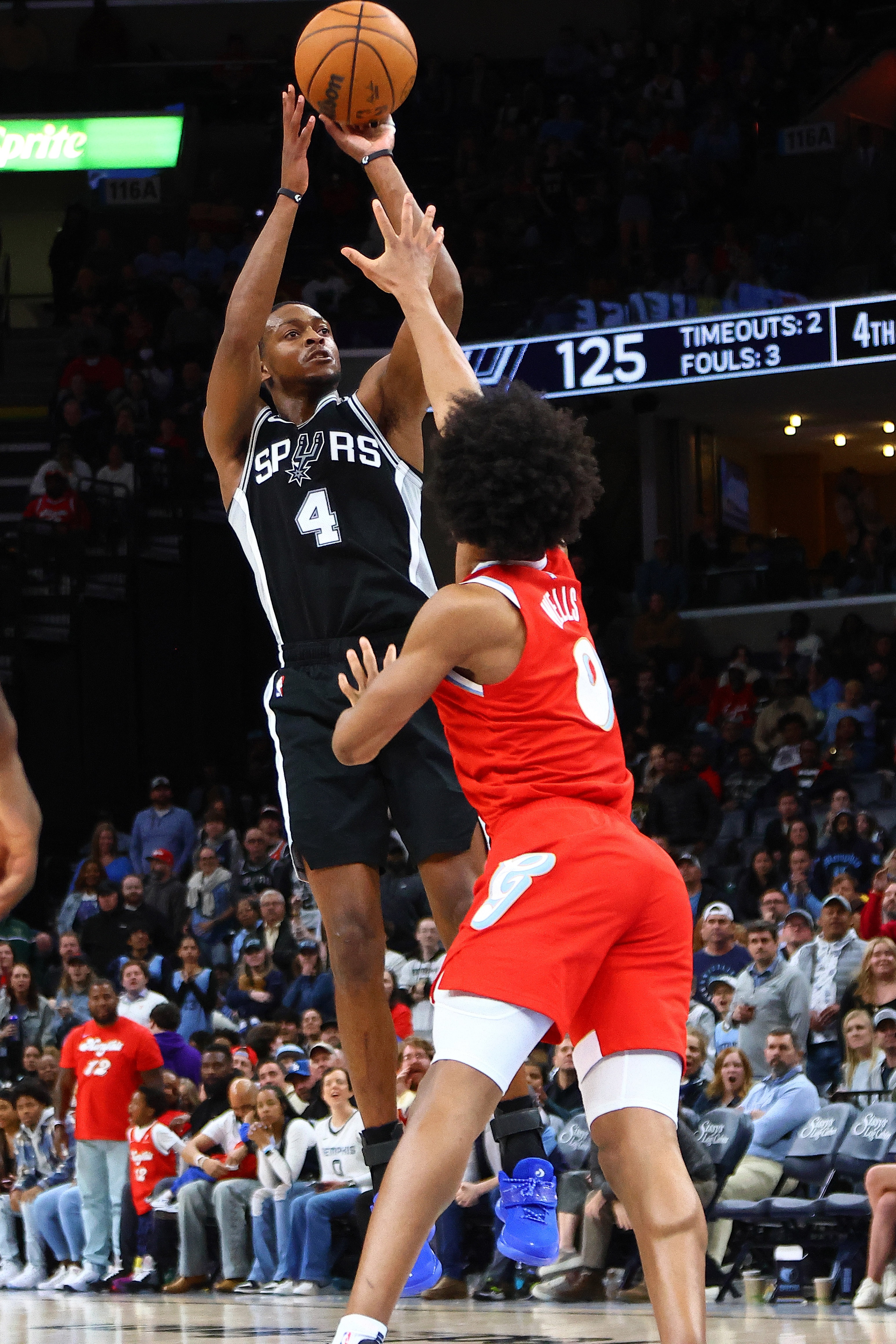 中距離準(zhǔn)絕殺！?？怂梗呵蜿爩ξ彝瓿芍苿僖粨粲行判?我也是