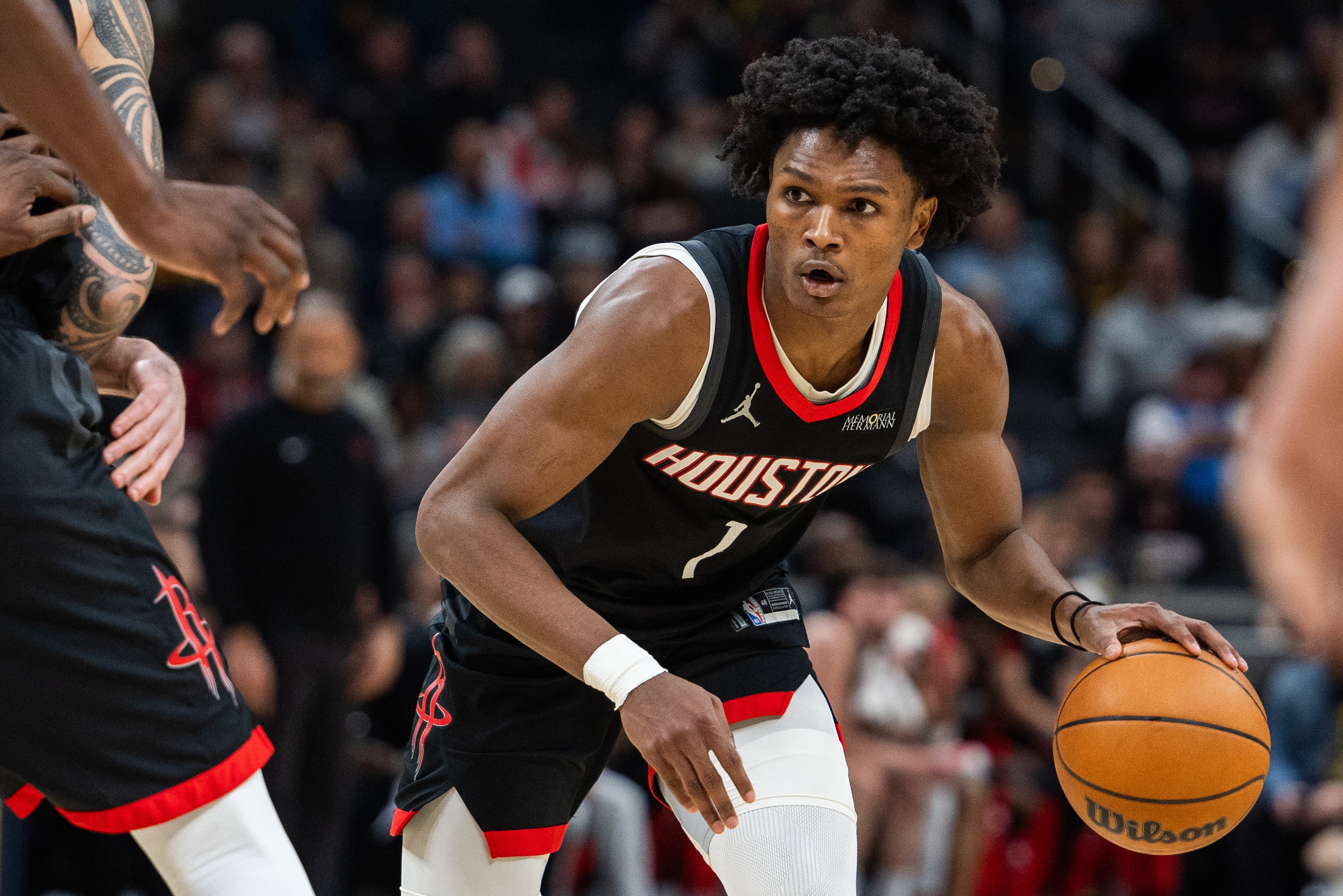 扭腳問題不大！阿門首節(jié)7中4拿到8分5板3助