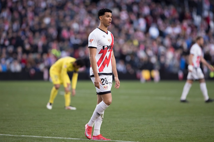 效力巴列卡諾！埃托奧兒子：父親是我的榜樣 夢(mèng)想代表喀麥隆出戰(zhàn)