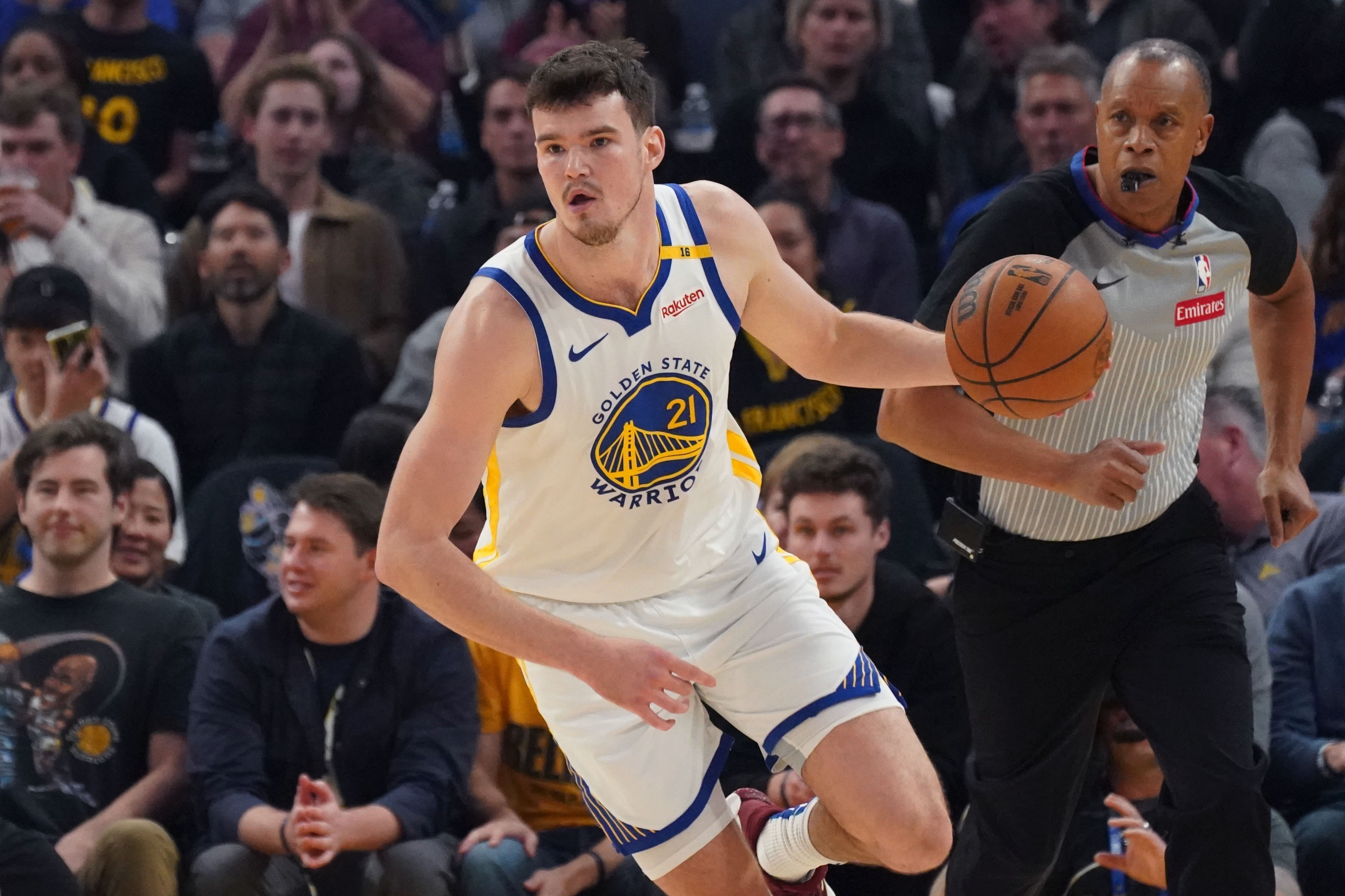 波斯特：追夢(mèng)是史上最獨(dú)特的防守者之一 他就是我們的防守基石！