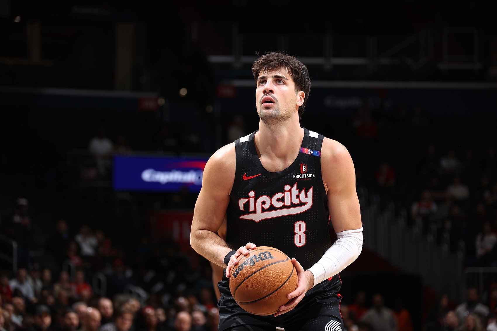 阿夫迪亞過去兩場67分24籃板15助攻&9記三分 此前僅登威077做到