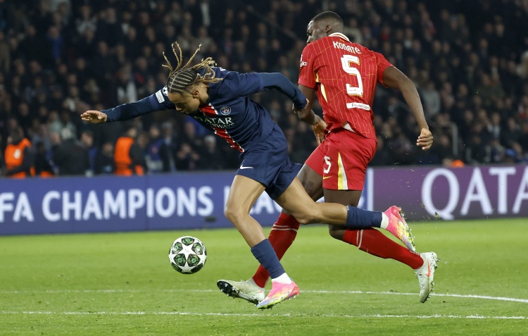 法媒：科納特私下向密友承認(rèn)，歐冠首回合對(duì)巴爾科拉的犯規(guī)是紅牌