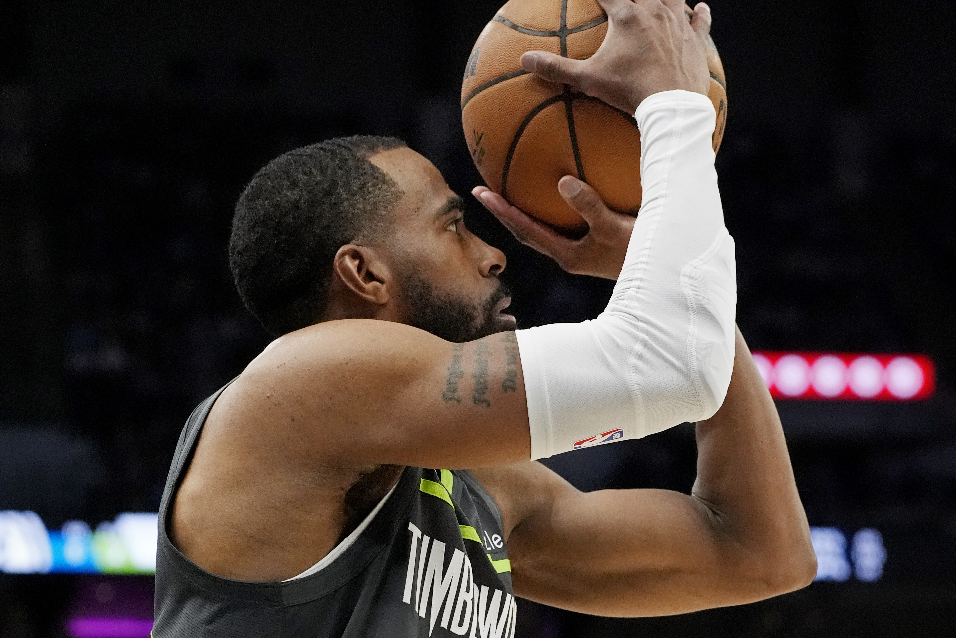 無緣對(duì)陣?yán)蠔|家！今天森林狼迎戰(zhàn)爵士 康利輪休不會(huì)出戰(zhàn)比賽