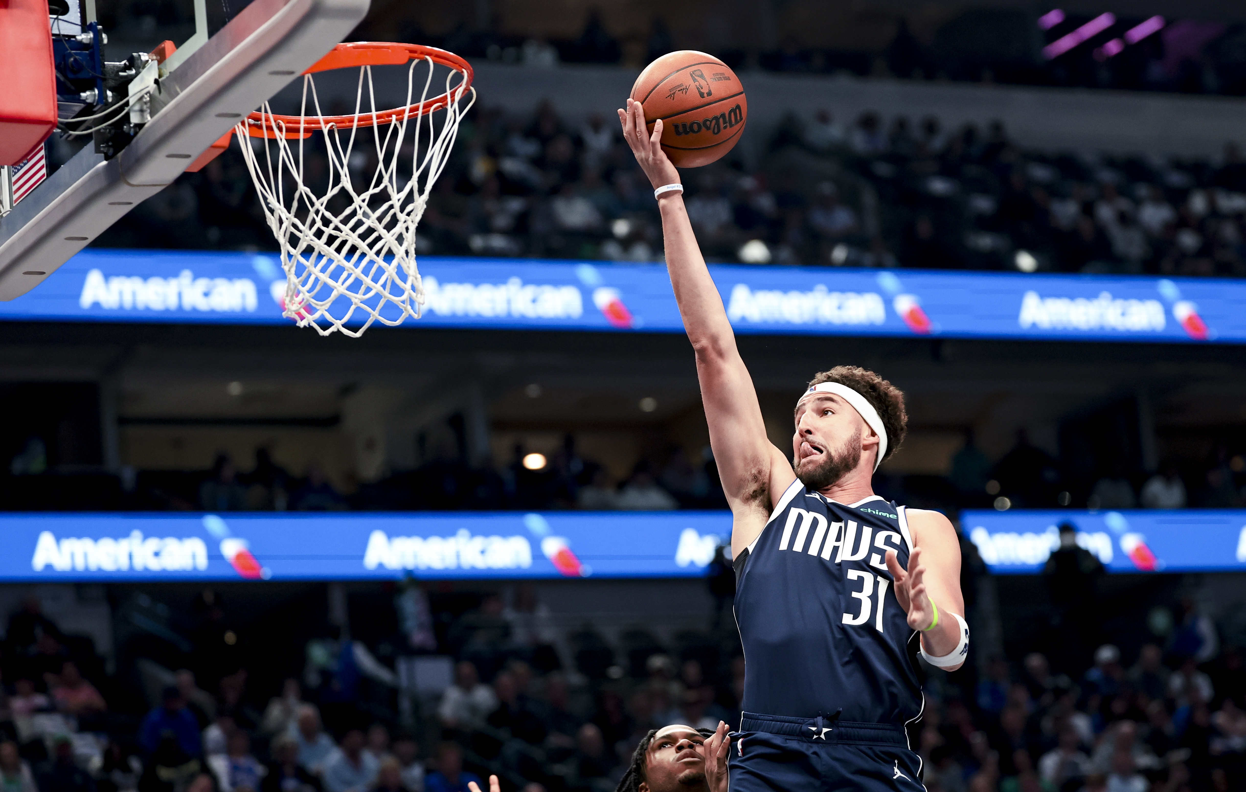 迅速調(diào)整！克萊第三節(jié)手感滾燙內(nèi)外開花 6中4&三分3&2單節(jié)12分