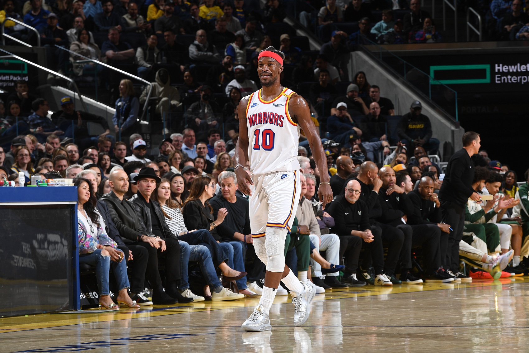 科爾：巴特勒是領(lǐng)袖中的領(lǐng)袖 他有一種能夠帶領(lǐng)球隊獲勝的氣質(zhì)