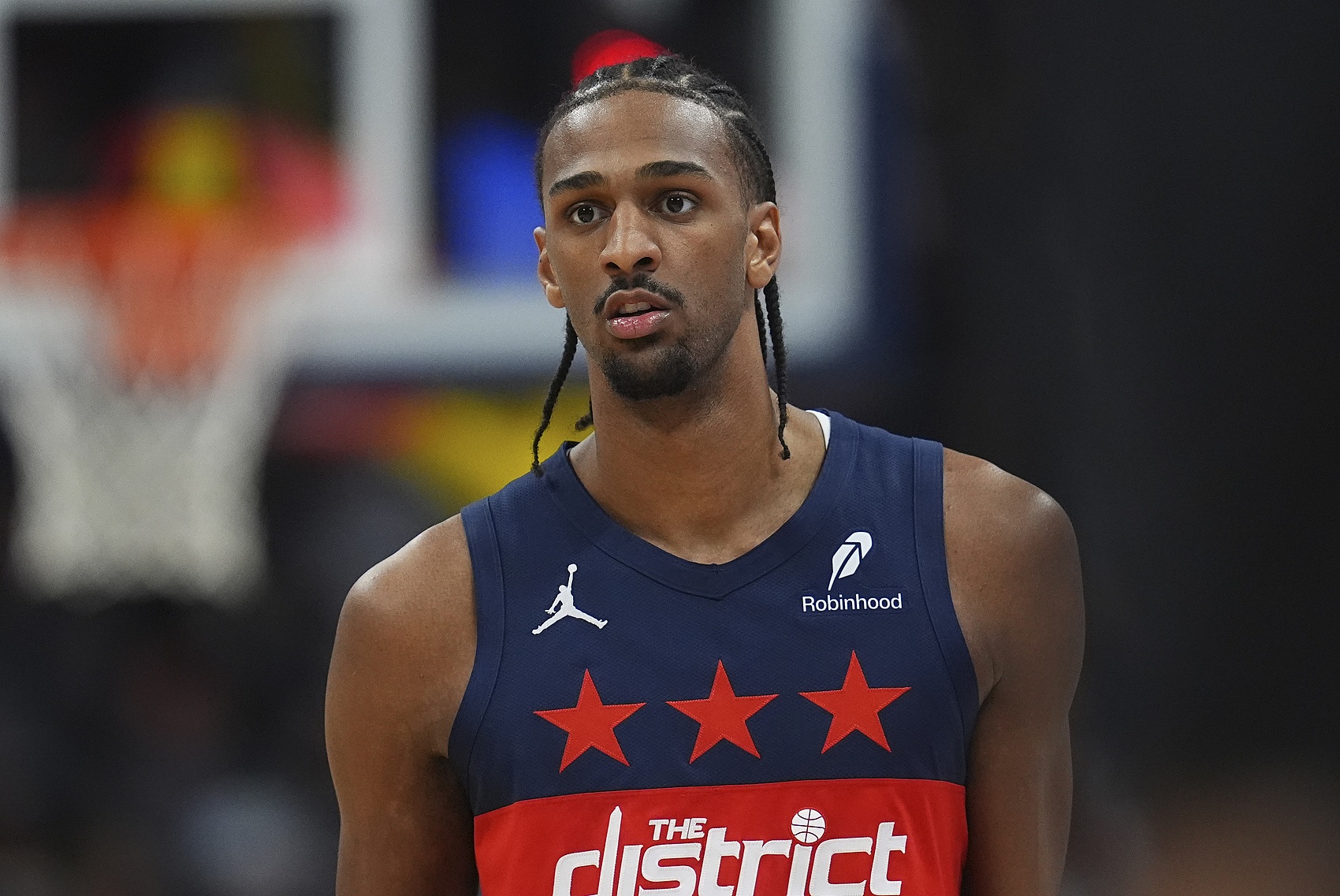 可圈可點！薩爾首節(jié)獨得11分 半場8中5拿下15分5籃板