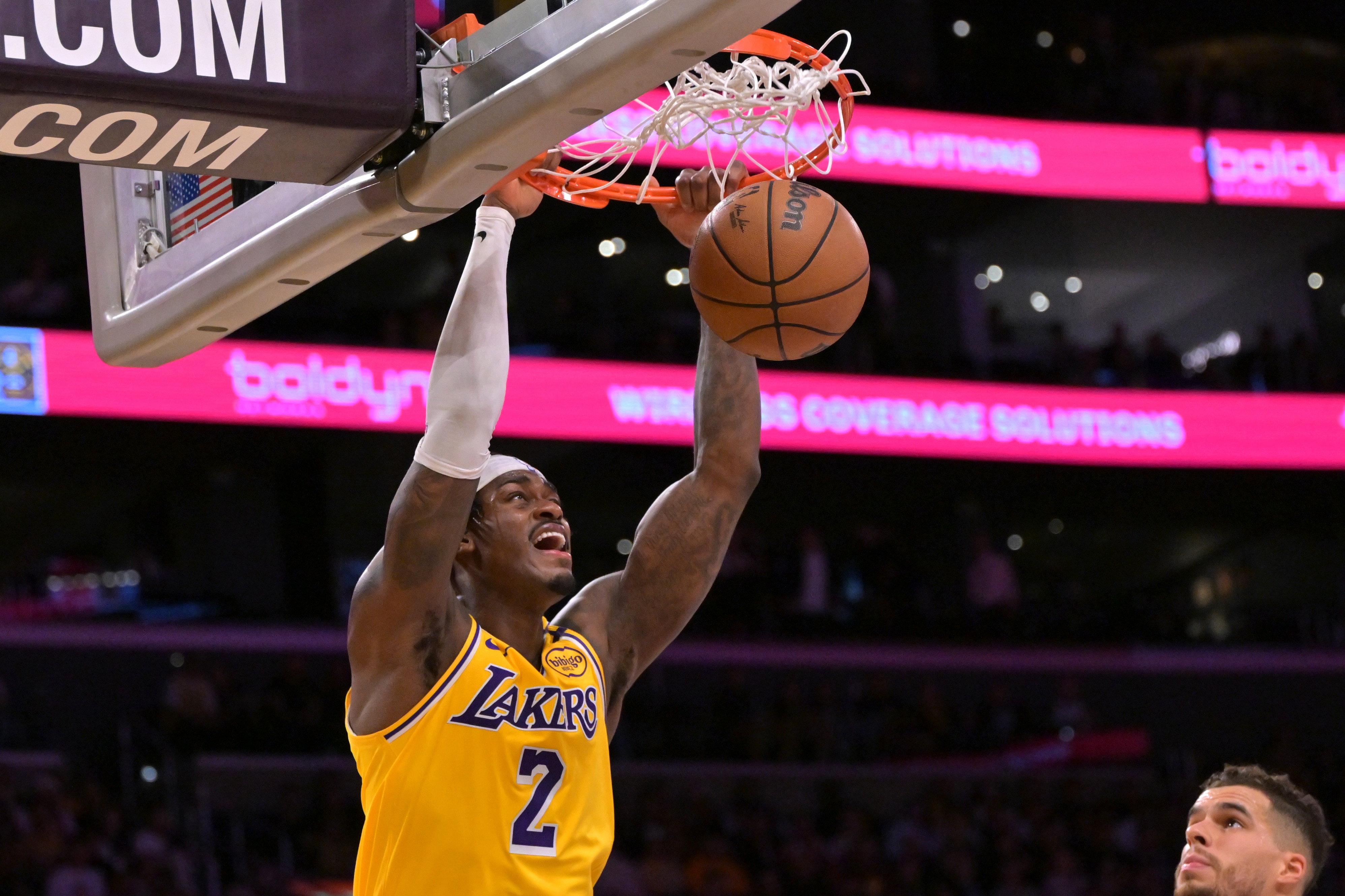 專注防守！范德比爾特上半場(chǎng)1中0沒有得分 6籃板全隊(duì)最多