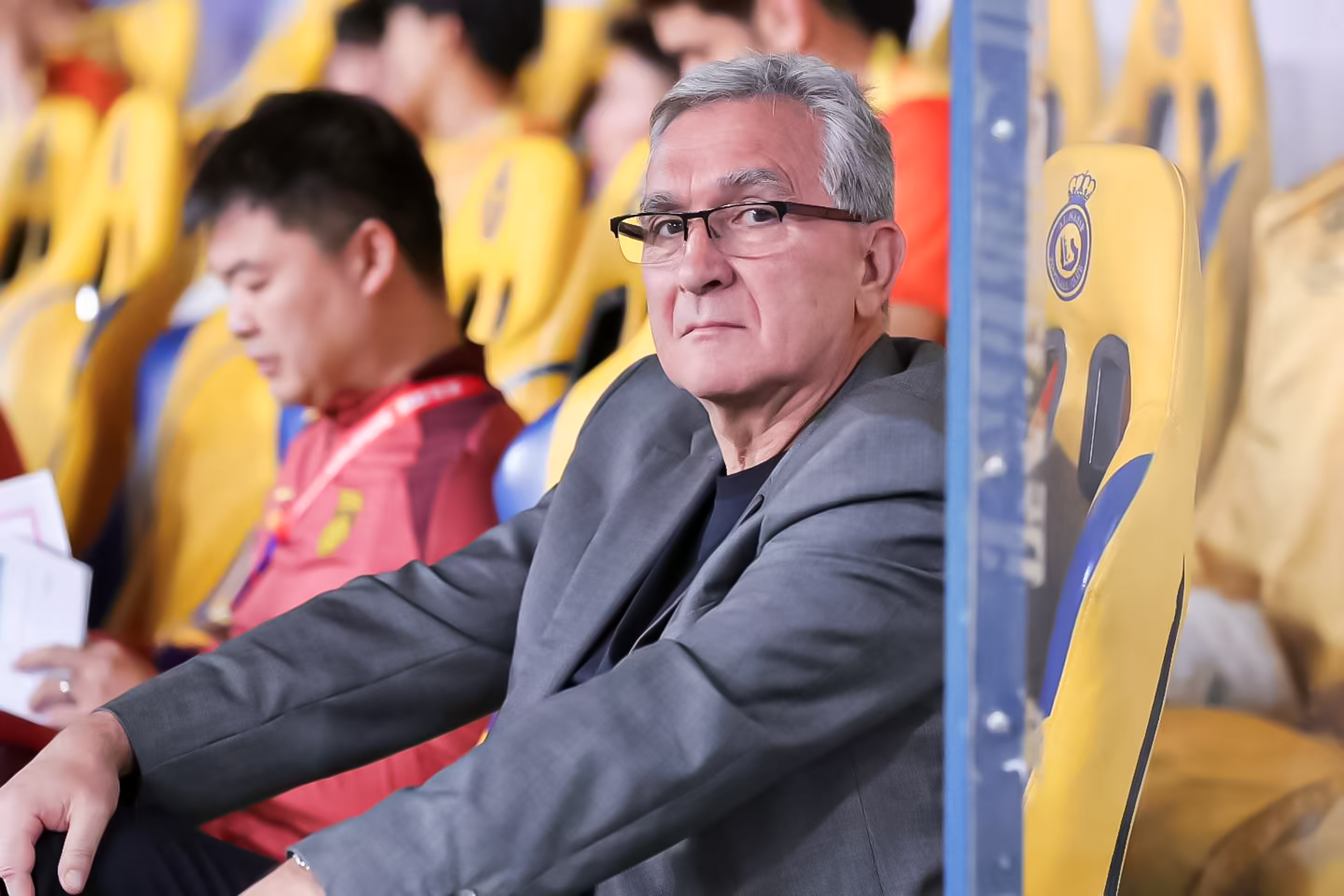 媒體人：長(zhǎng)期集訓(xùn)伊萬(wàn)練了什么？進(jìn)攻戰(zhàn)術(shù)只有高準(zhǔn)翼大腳找張玉寧