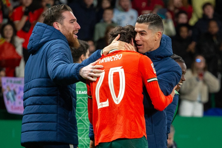 25歲邊鋒特林康第10次為葡萄牙出場，首次取得進球并梅開二度