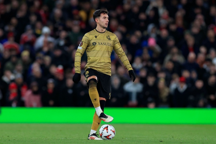 記者：祖比門(mén)迪加盟阿森納幾乎板上釘釘，也許去年因此沒(méi)去利物浦