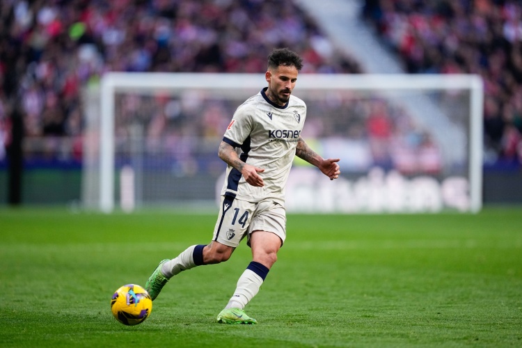 奧薩蘇納中場：各個方面都被巴薩碾壓了，球隊的心態(tài)出了問題