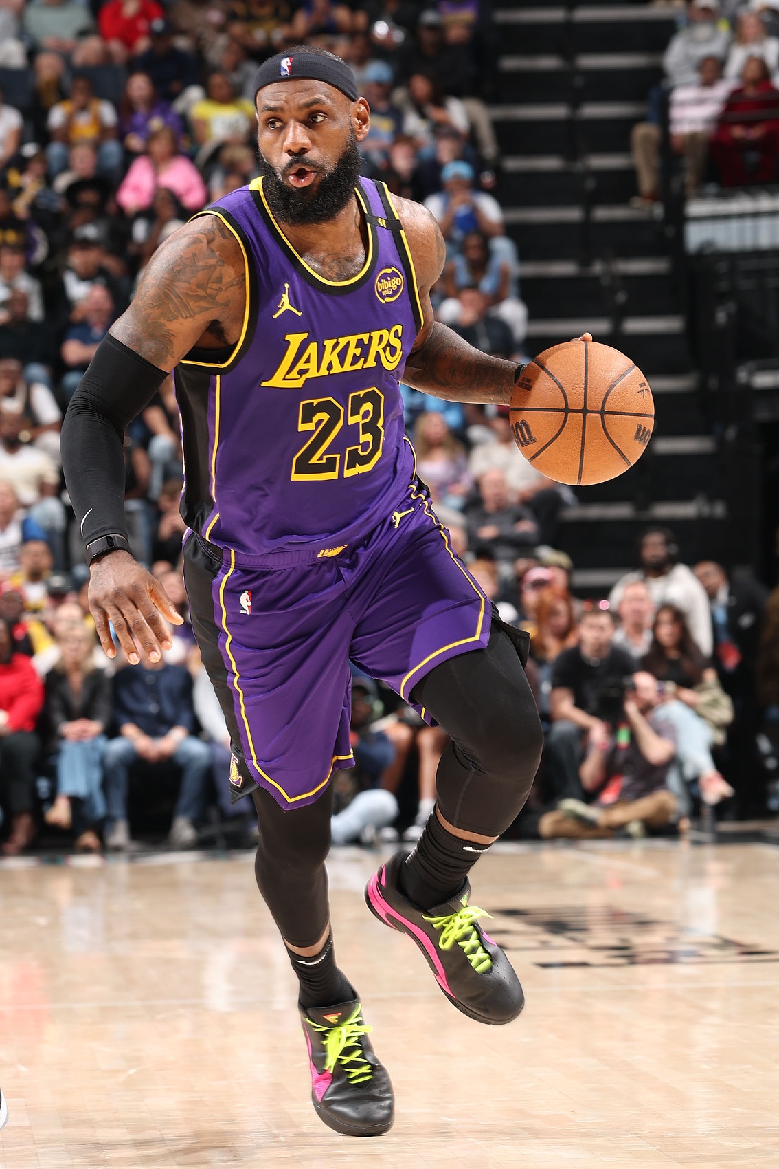 雷迪克：詹姆斯暫停時發(fā)聲鼓舞全隊士氣 否則我們可能贏不了的